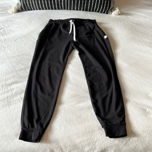 Vuori performance joggers